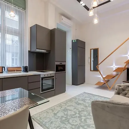 Appartamento Premium By Hi5-king Street's Luxury Budapest