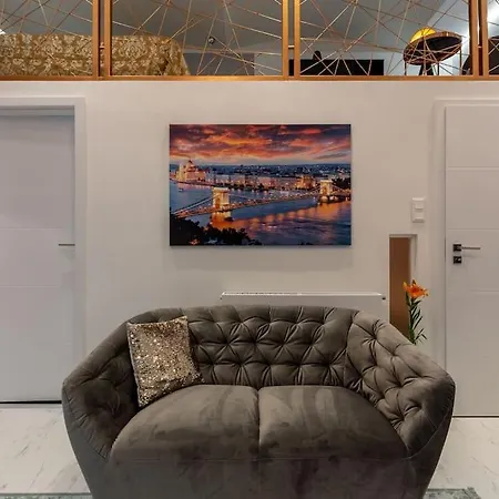 Апартаменты Premium By Hi5-king Street's Luxury *