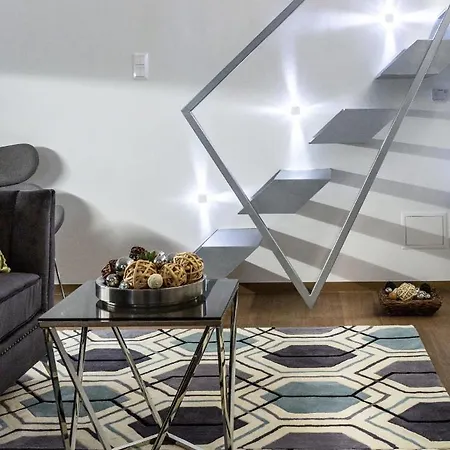 Апартаменты Premium By Hi5-king Street's Luxury