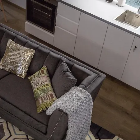 Premium By Hi5-king Street's Luxury *