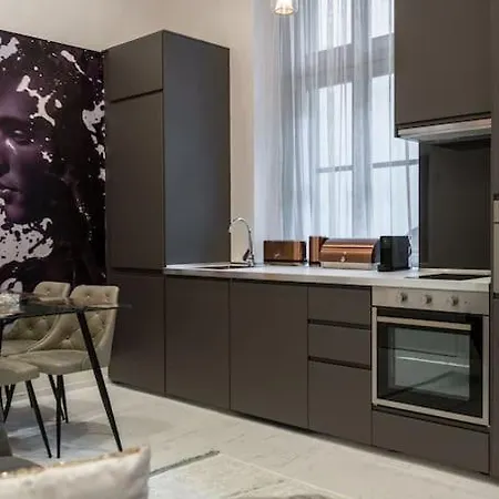 Premium By Hi5-king Street's Luxury Budapest