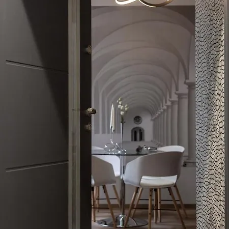 Premium By Hi5-king Street's Luxury Apartment