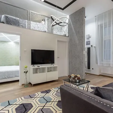 Premium By Hi5-king Street's Luxury