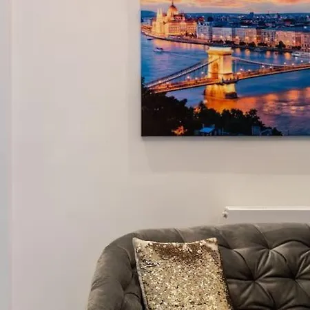 Premium By Hi5-king Street's Luxury Apartment Budapest