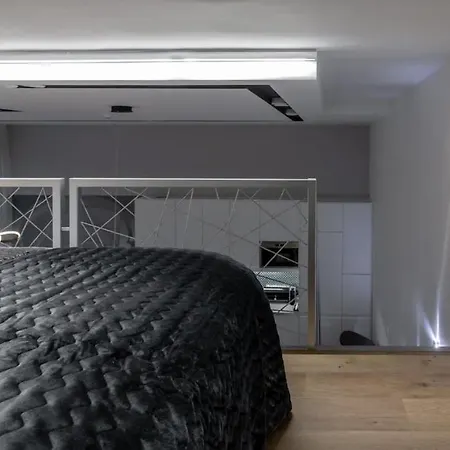 Premium By Hi5-king Street's Luxury Apartment